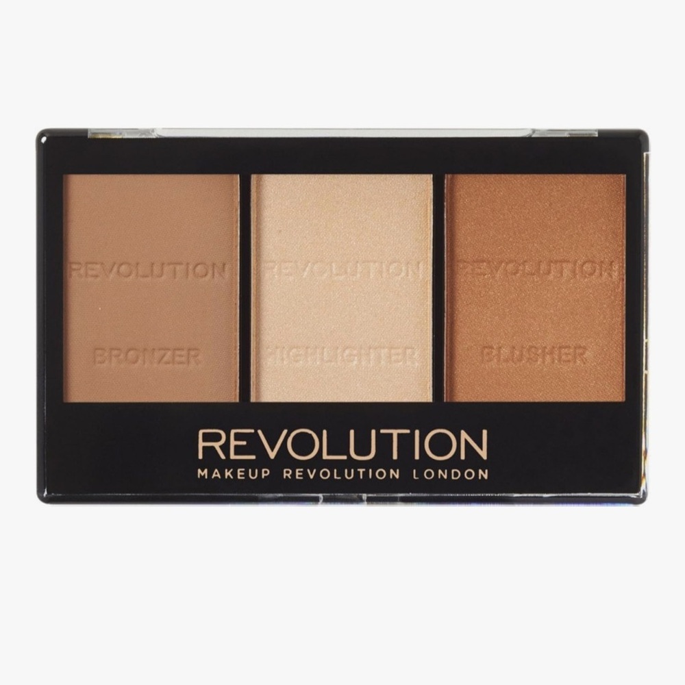 Makeup Revolution Ultra Contour Kit Light Medium C04‎ Face Palette Bronzer Blush